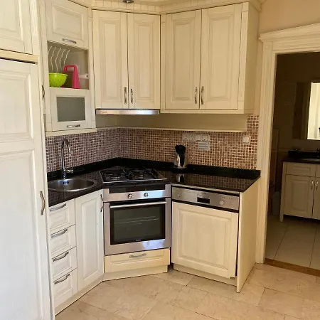 Apartvilla In Goldcity Tourism Complex *